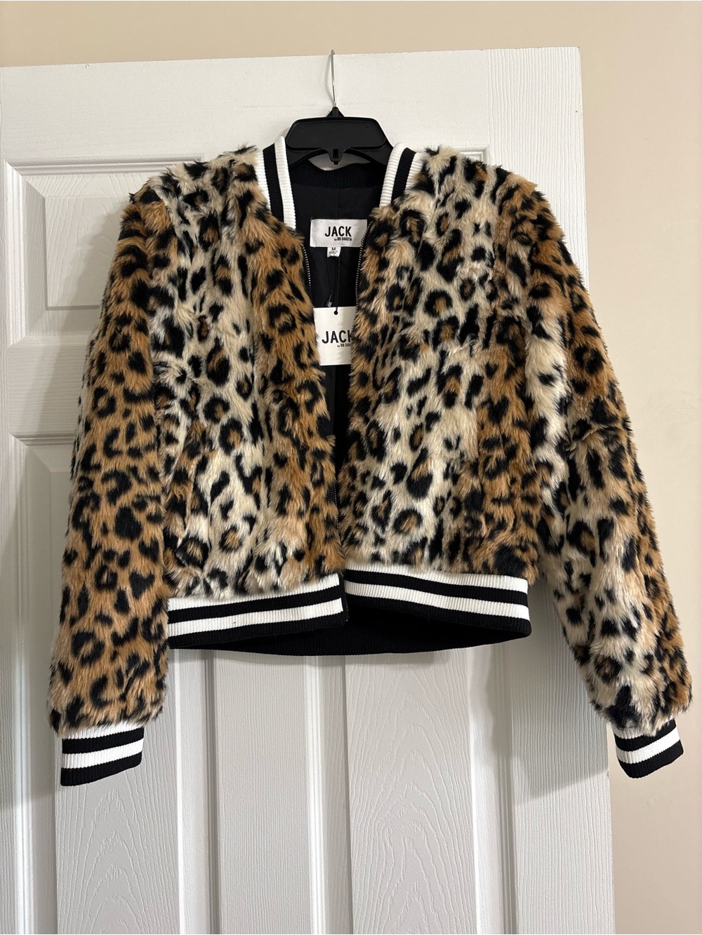NWT Jack by BB Dakota Cat Power Faux Fur Leopard Bomber Jacket Size M